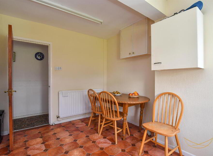 1 Cloney Bungalows, Glenarm, Ballymena, BT44 0AQ