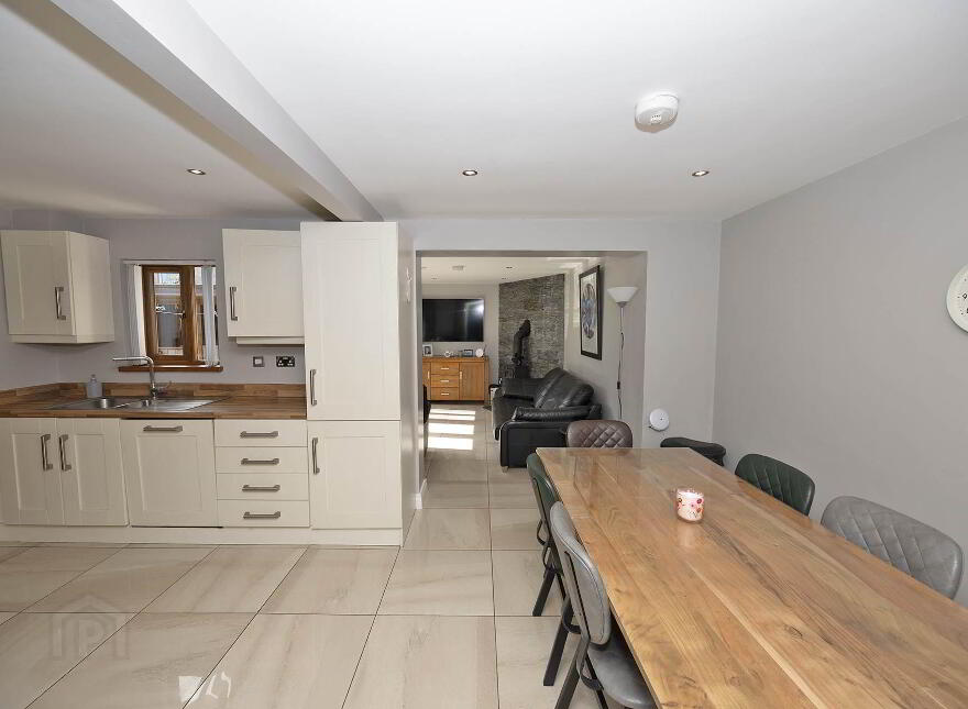 16 Sperrin Drive, Lurgan, Craigavon, BT67 9EH