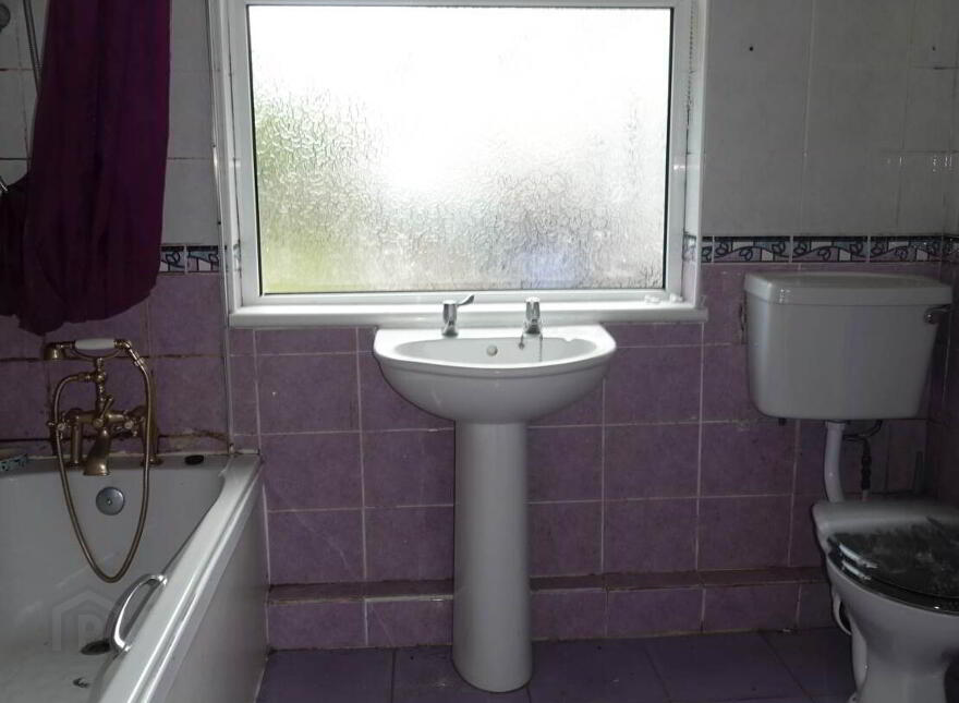 25 Derrychara Road, Enniskillen, BT74 6JF