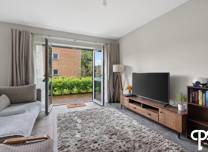 94 The Rose Garden, Dunmurry, Belfast, BT17 9GY