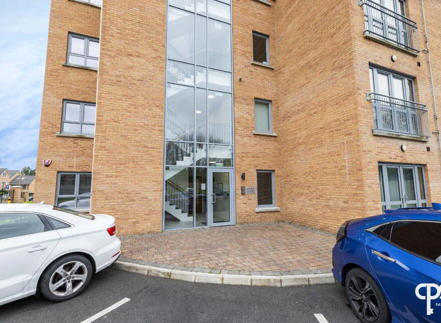 94 The Rose Garden, Dunmurry, Belfast, BT17 9GY