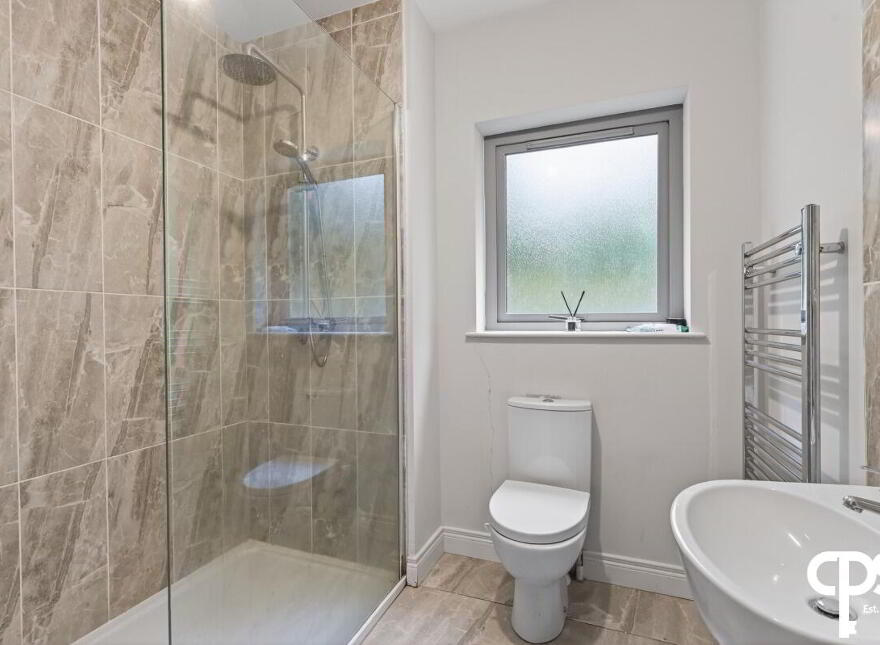 94 The Rose Garden, Dunmurry, Belfast, BT17 9GY