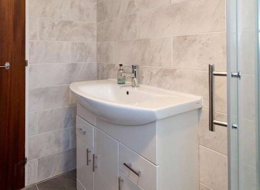 2 Blackbridge Road, Poyntzpass, Newry, BT35 6QN