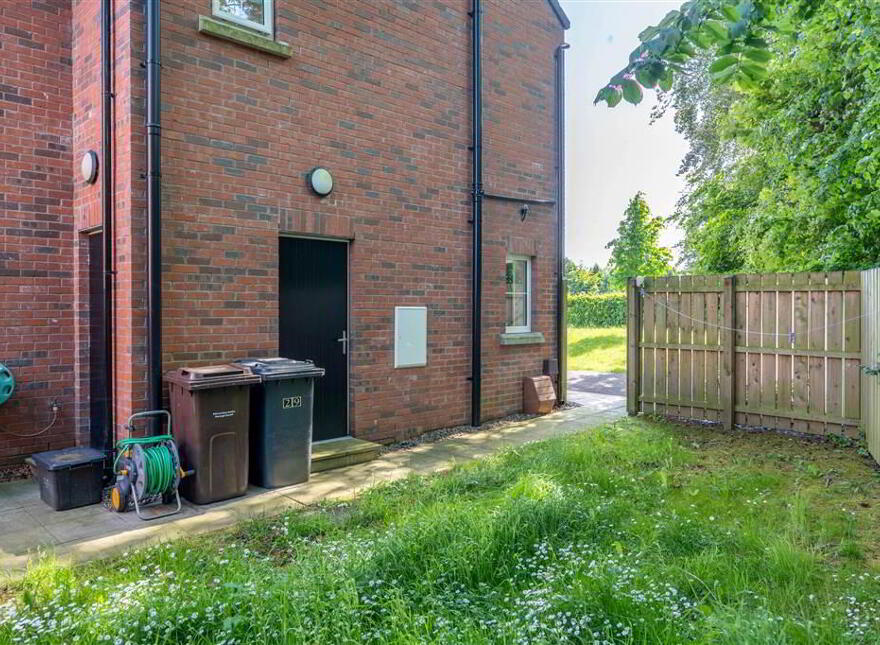 29 Frys Meadow, Ballymena, BT43 7BU