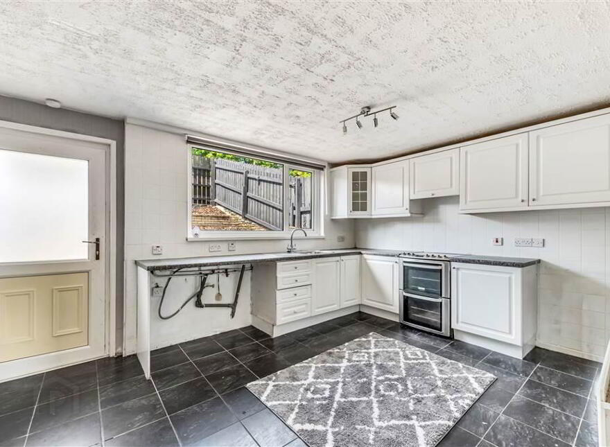 224 River Road, Dunmurry, Belfast, BT17 9DS
