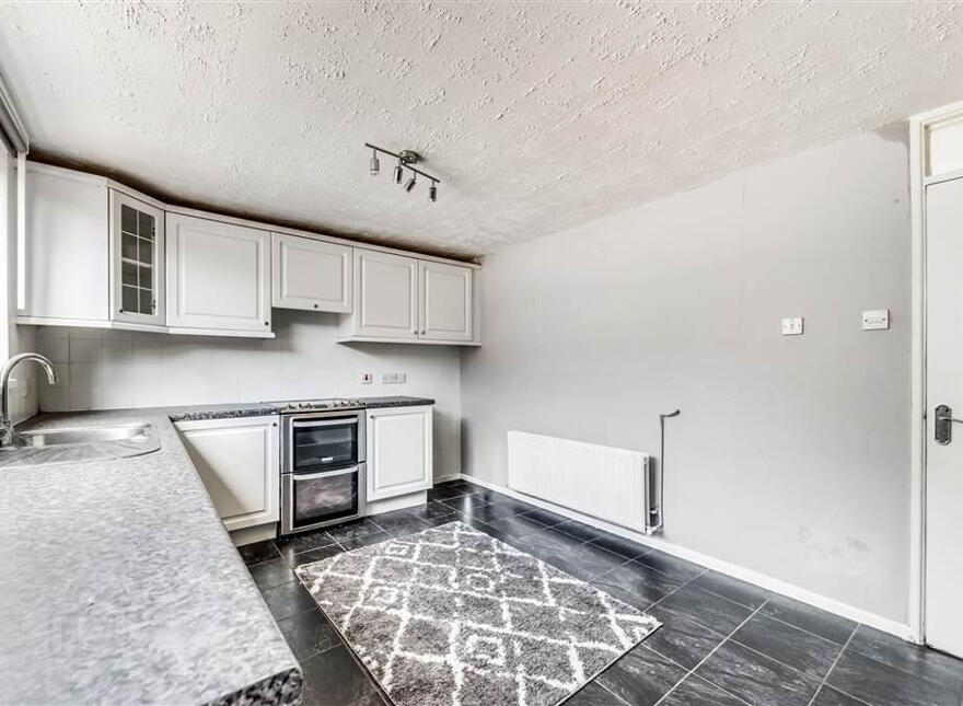 224 River Road, Dunmurry, Belfast, BT17 9DS