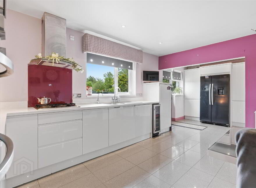 33 Lisnataylor Road, Nutts Corner, Crumlin, BT29 4TD