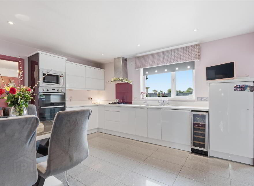33 Lisnataylor Road, Nutts Corner, Crumlin, BT29 4TD