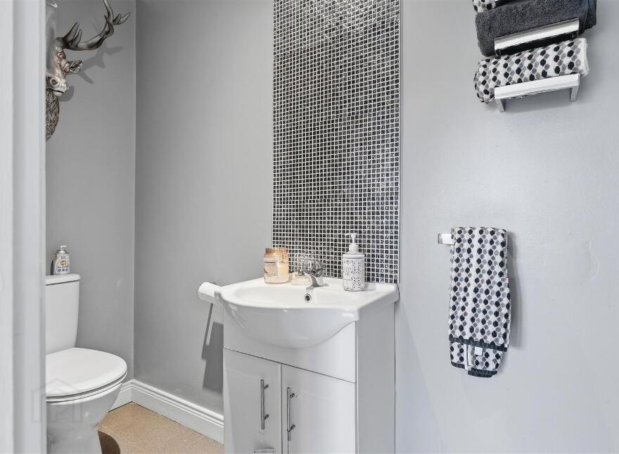 33 Lisnataylor Road, Nutts Corner, Crumlin, BT29 4TD