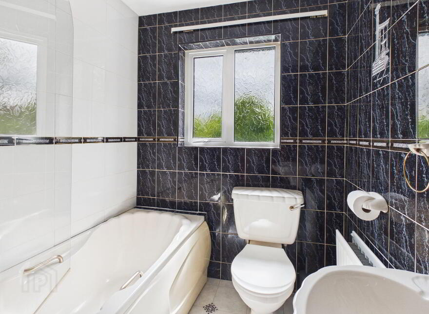 33 Church Street, Bangor, BT20 3HX