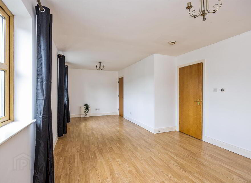 69 Woodrow Gardens, Saintfield, BT24 7WG