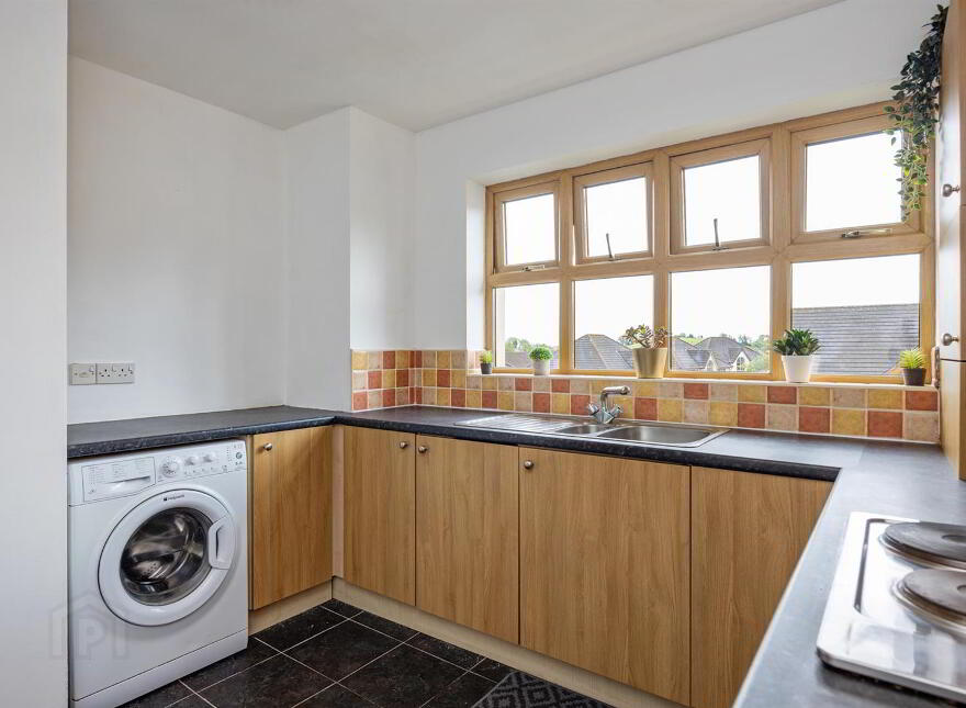 69 Woodrow Gardens, Saintfield, BT24 7WG