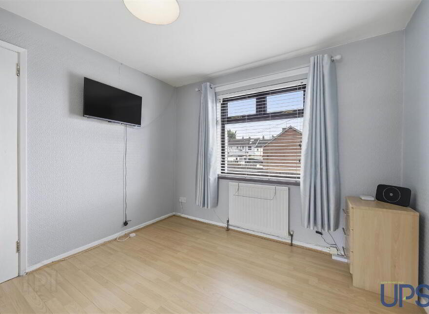 14 Creeslough Gardens, Lenadoon, Belfast, BT11 9HL