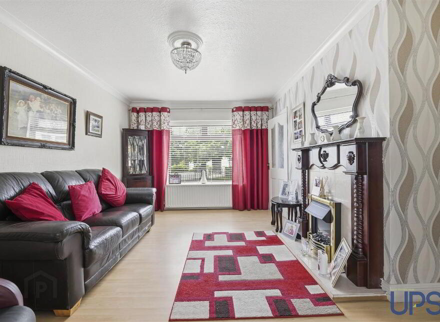 14 Creeslough Gardens, Lenadoon, Belfast, BT11 9HL