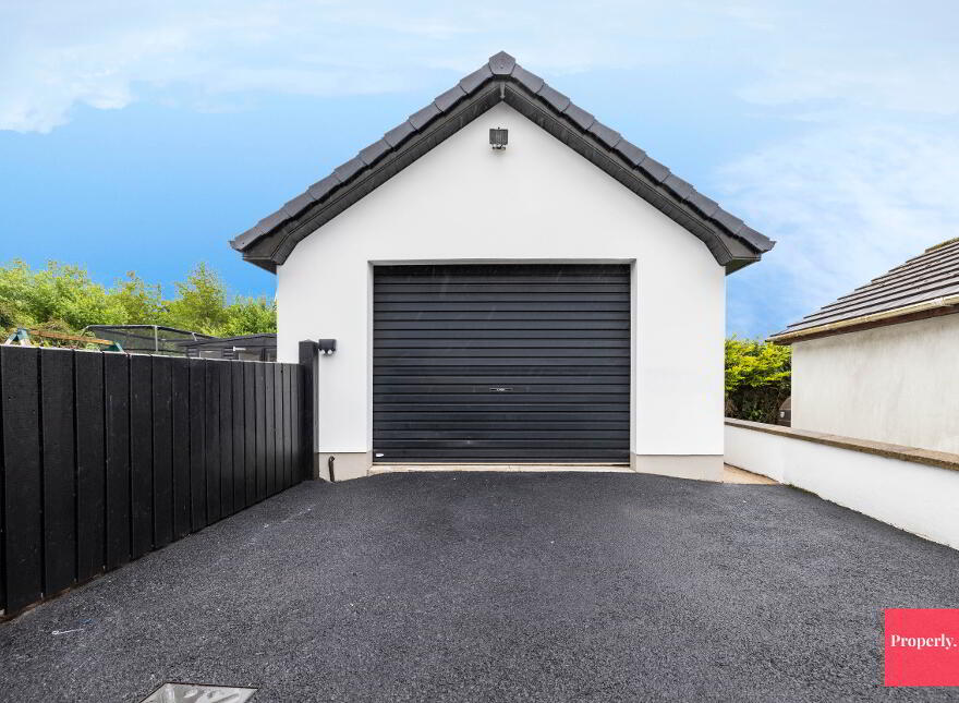 5 Castle Crescent, Castledawson, BT45 8RR