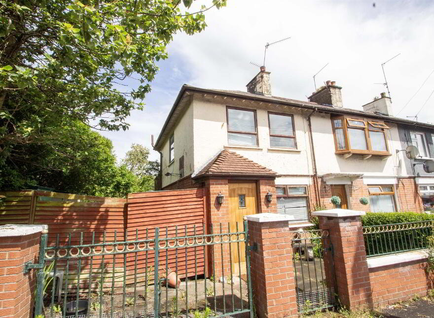 30 St. James's Road, Belfast, BT12 6EA