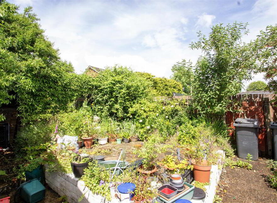 30 St. James's Road, Belfast, BT12 6EA