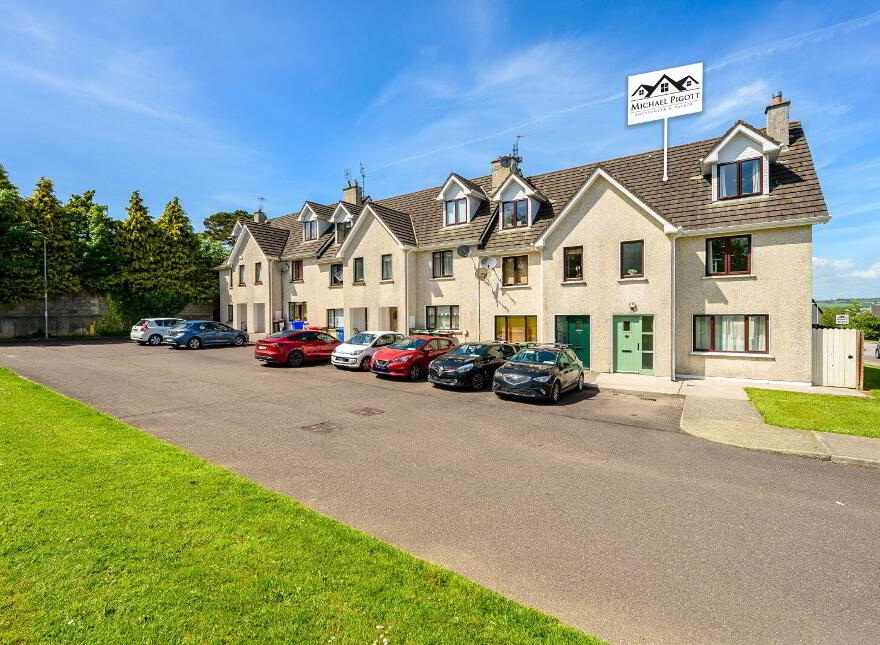 17 Whiteoaks, Clover Hill, Carrigaline, P43CT82