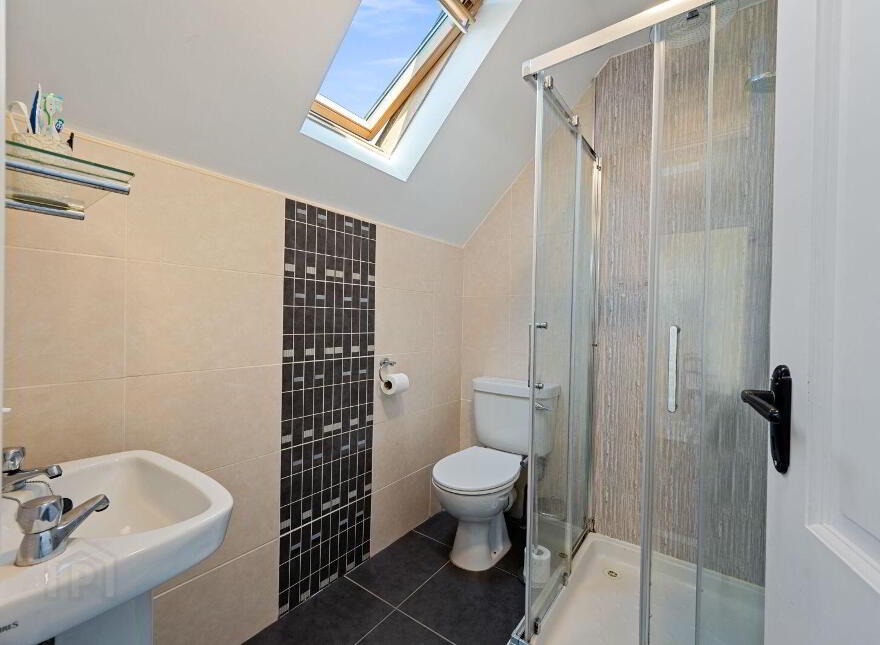 17 Whiteoaks, Clover Hill, Carrigaline, P43CT82
