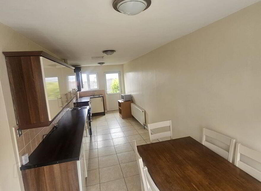 27 Elm Drive, Douglas, T12E6N3
