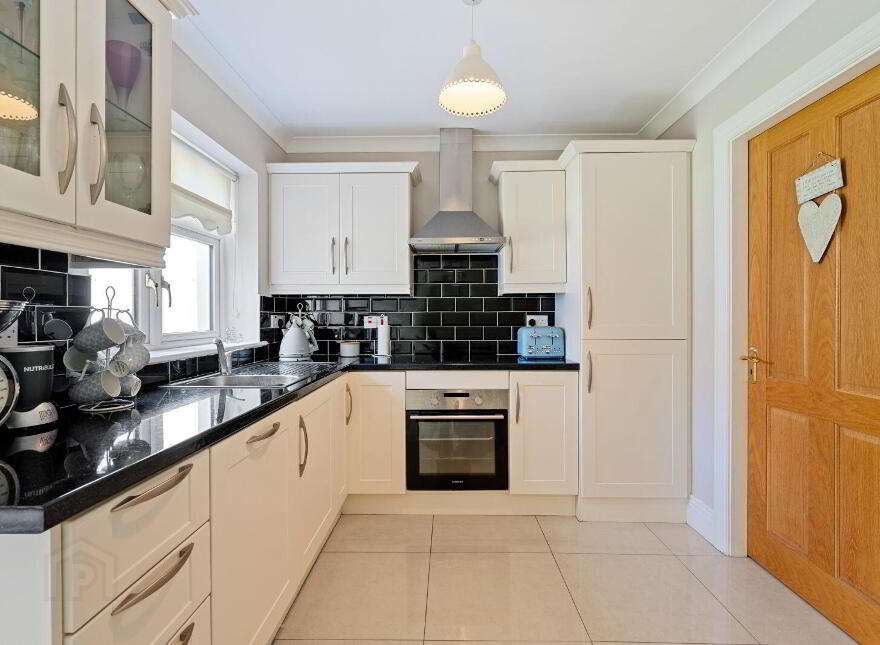 24 Holly Vale, Forest Hill, Carrigaline, P43YF38