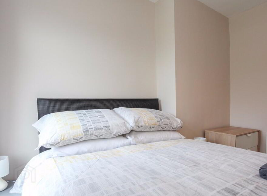 141 Donegall Avenue, Belfast South, Belfast, BT12 6LT