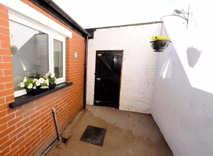 141 Donegall Avenue, Belfast South, Belfast, BT12 6LT