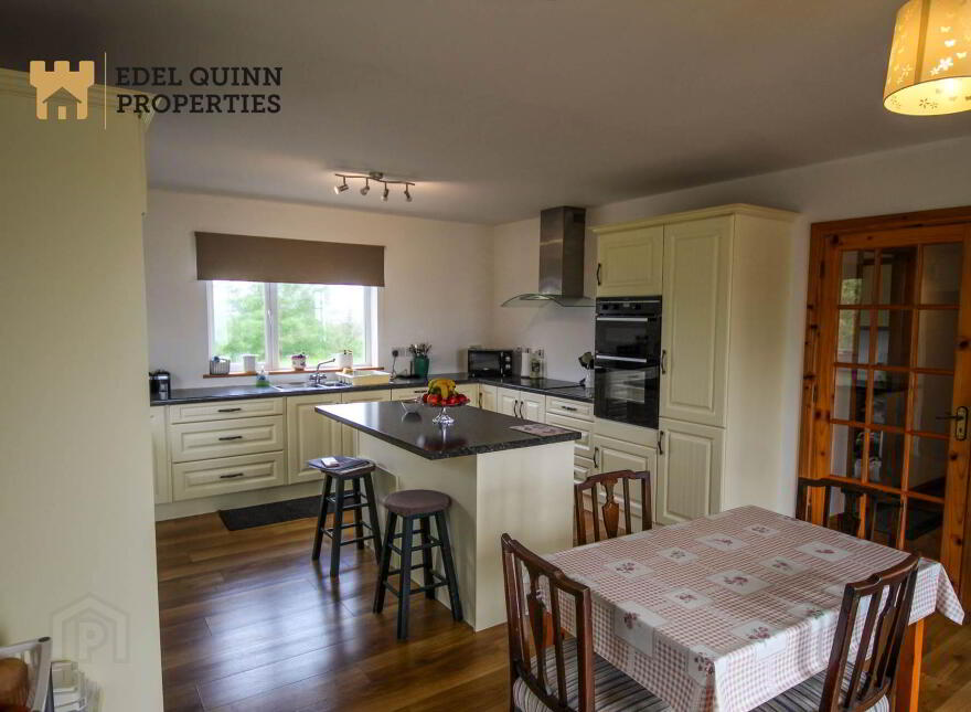 Dromore Upper, Mountcharles, F94KX27
