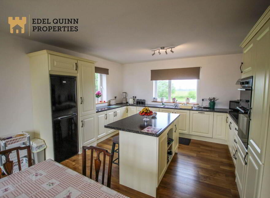 Dromore Upper, Mountcharles, F94KX27