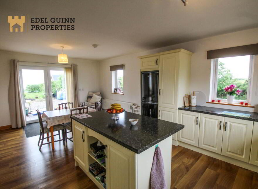 Dromore Upper, Mountcharles, F94KX27