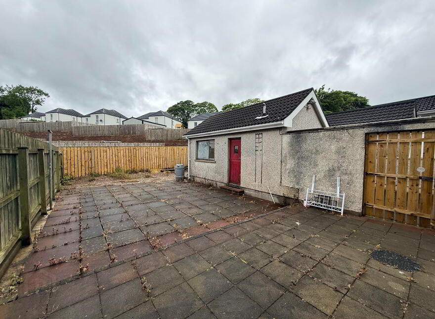37 Knockeen Crescent, South Ballymena, Ballymena, BT42 4DQ