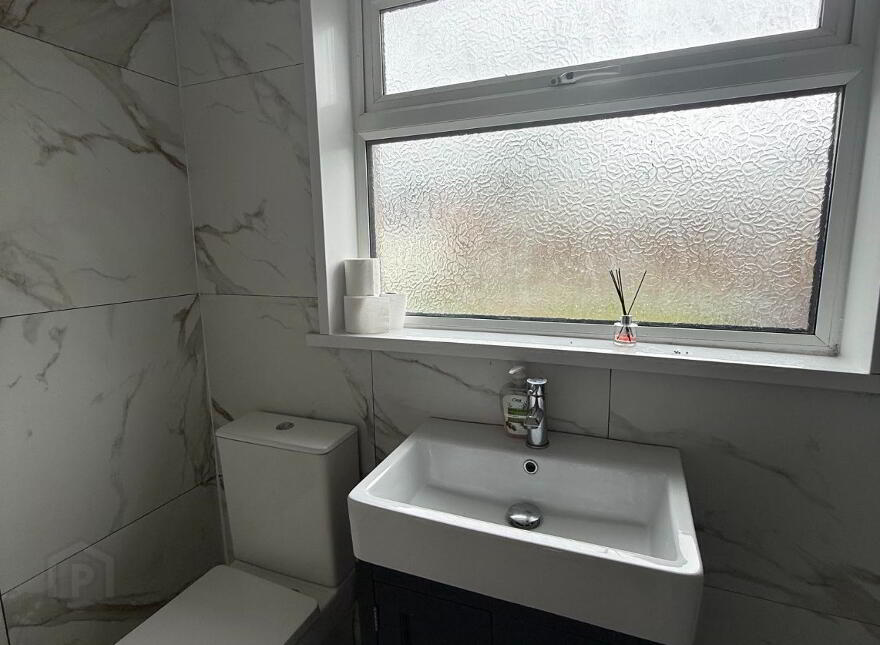 37 Knockeen Crescent, South Ballymena, Ballymena, BT42 4DQ