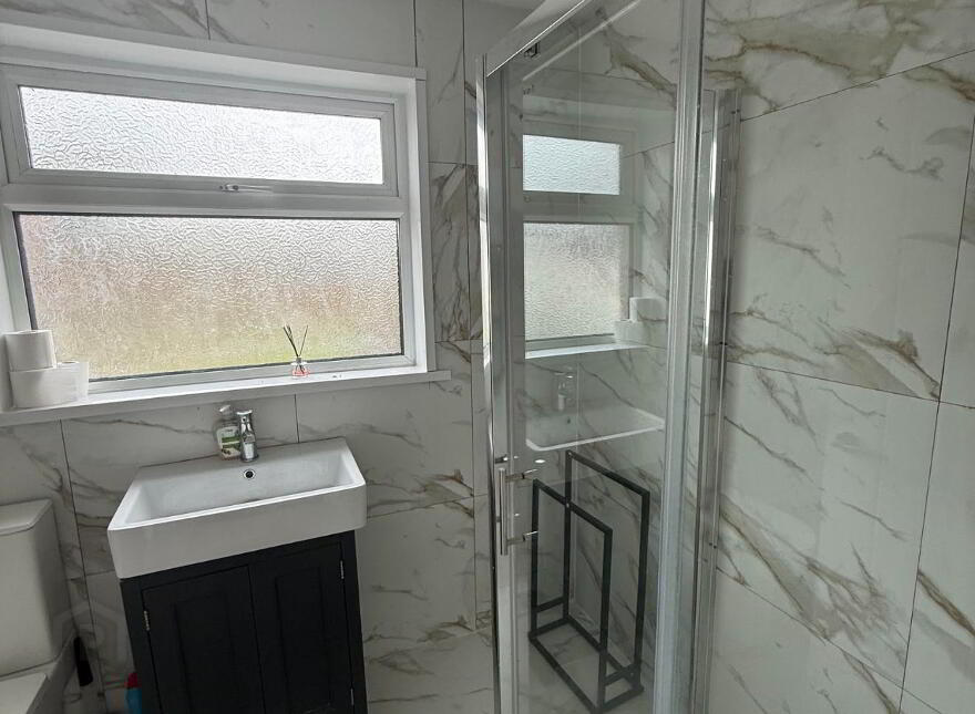 37 Knockeen Crescent, South Ballymena, Ballymena, BT42 4DQ