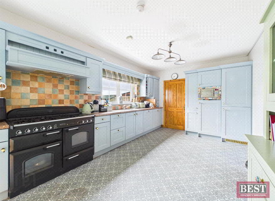 11 Cuchulainn Court, Mullaghbawn, Newry, BT35 9QA