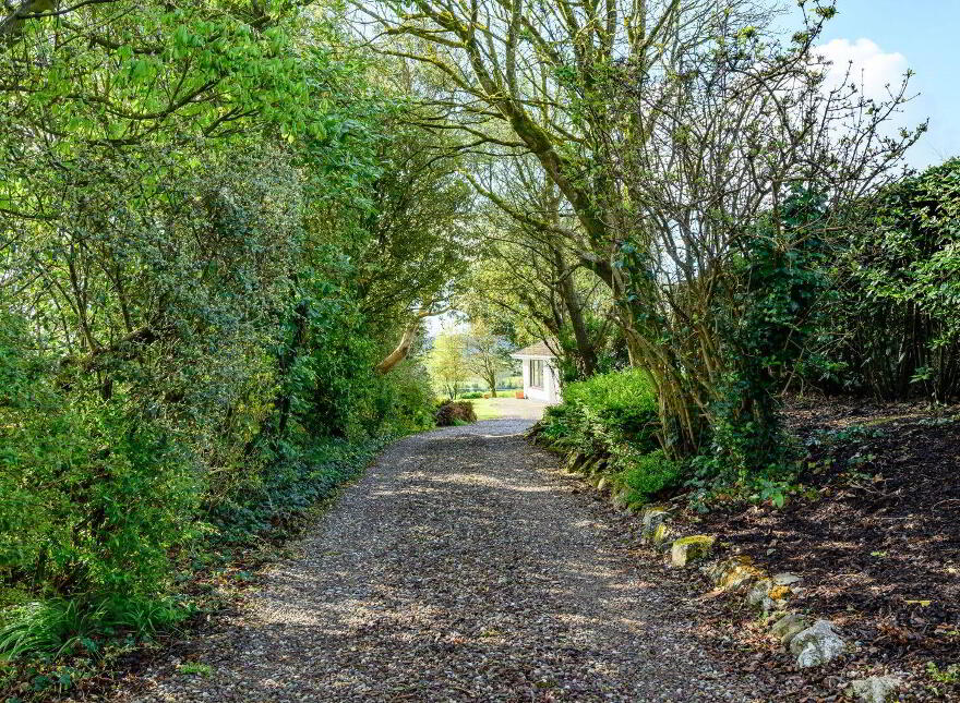 Hill Crest, Ballea Hill, Carrigaline, P43HY05