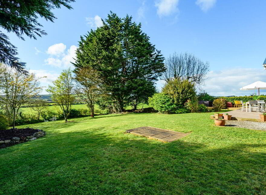 Hill Crest, Ballea Hill, Carrigaline, P43HY05