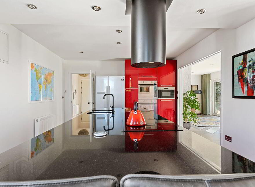 Hill Crest, Ballea Hill, Carrigaline, P43HY05