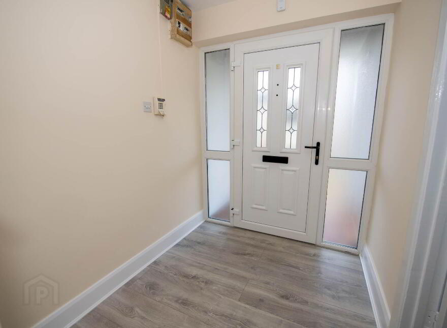 3 Oaklands Park, Letterkenny, F92EW8C