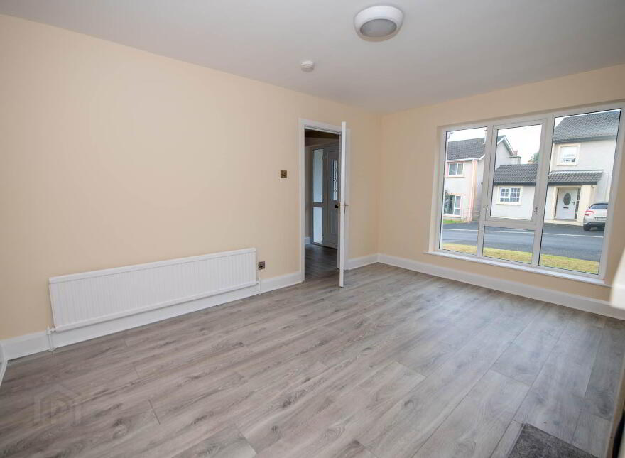 3 Oaklands Park, Letterkenny, F92EW8C
