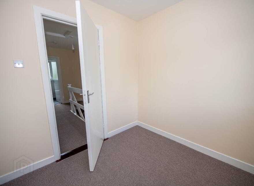 3 Oaklands Park, Letterkenny, F92EW8C