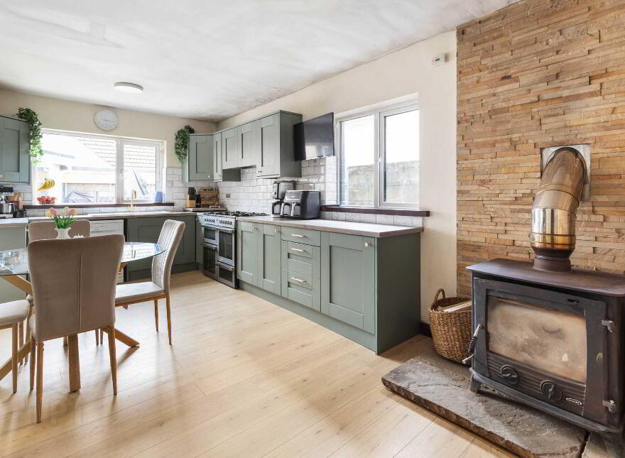 3 Beech Walk, Coill Fadha, Longwood, A83Y660