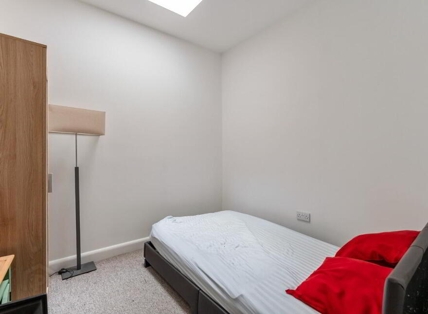 Apt 1, 89 Malone Avenue, Belfast, BT9 6EN