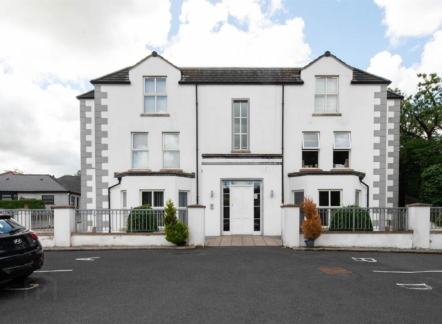241b Saintfield Road, Belfast, BT8 6PS