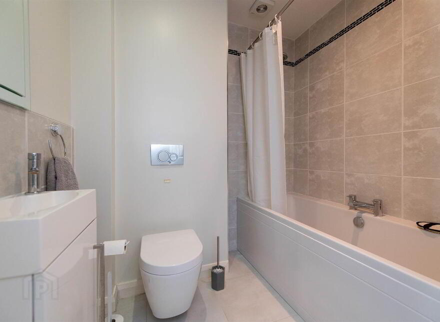 241b Saintfield Road, Belfast, BT8 6PS