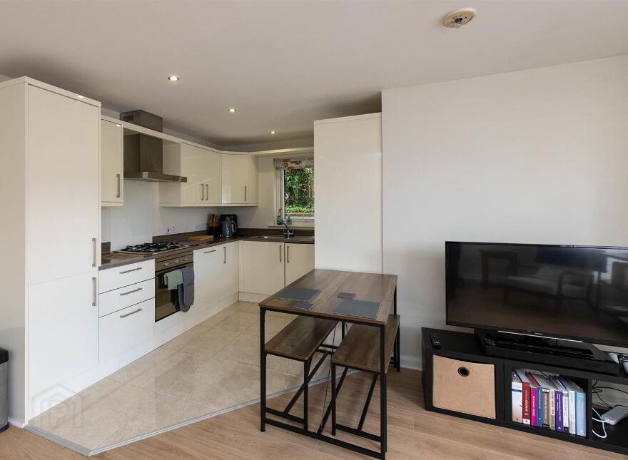241b Saintfield Road, Belfast, BT8 6PS