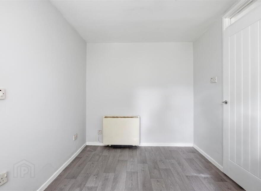 13 Roosevelt Square, Belfast, BT12 5RW