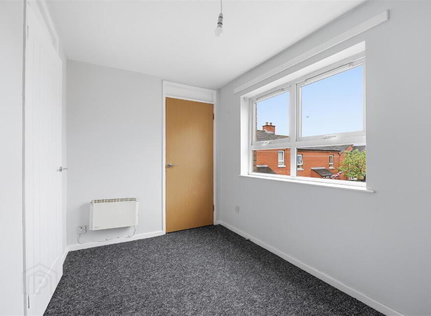 13 Roosevelt Square, Belfast, BT12 5RW