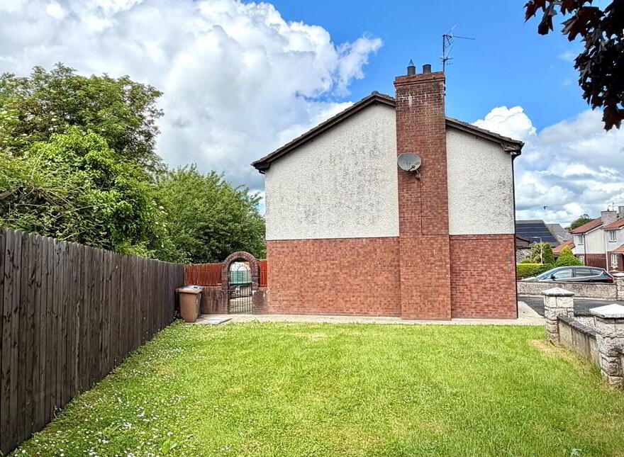 9 Mowhan Court, Markethill, BT60 1PB