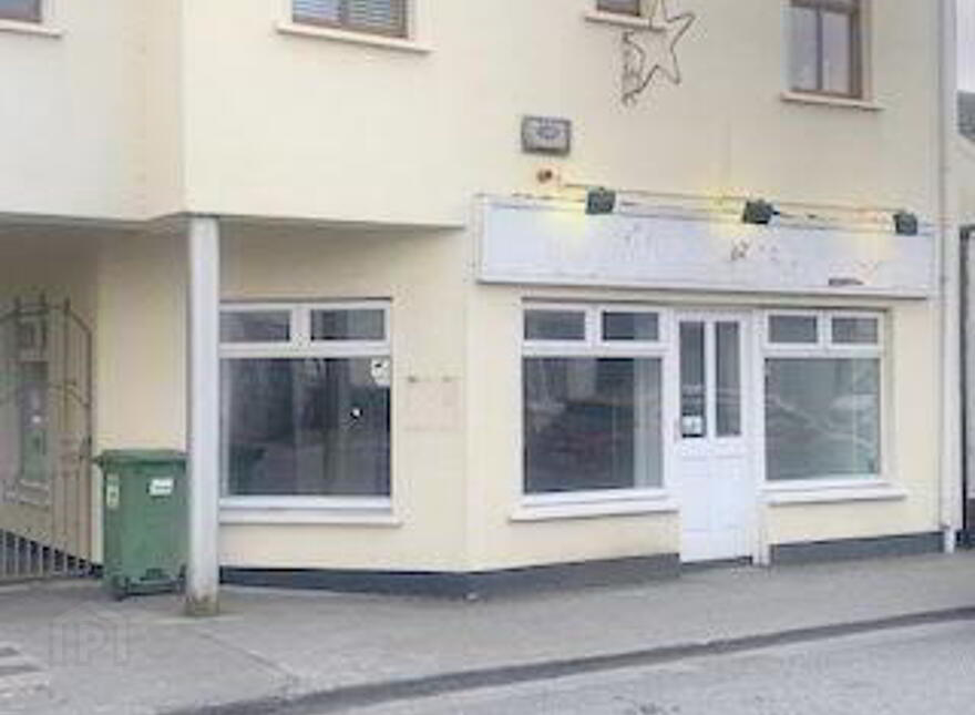 River Street, Clara, R35C9T1