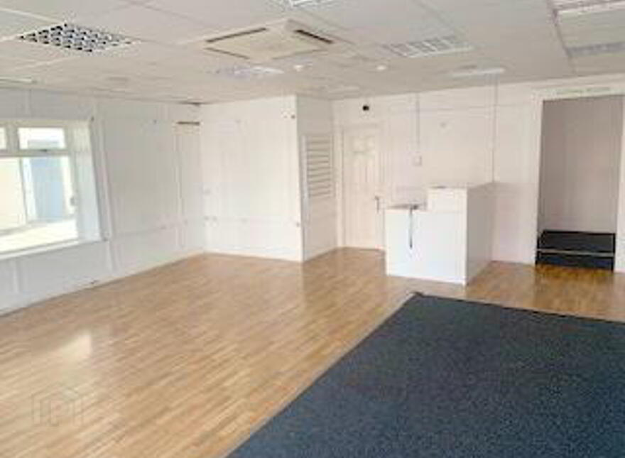 River Street, Clara, R35C9T1